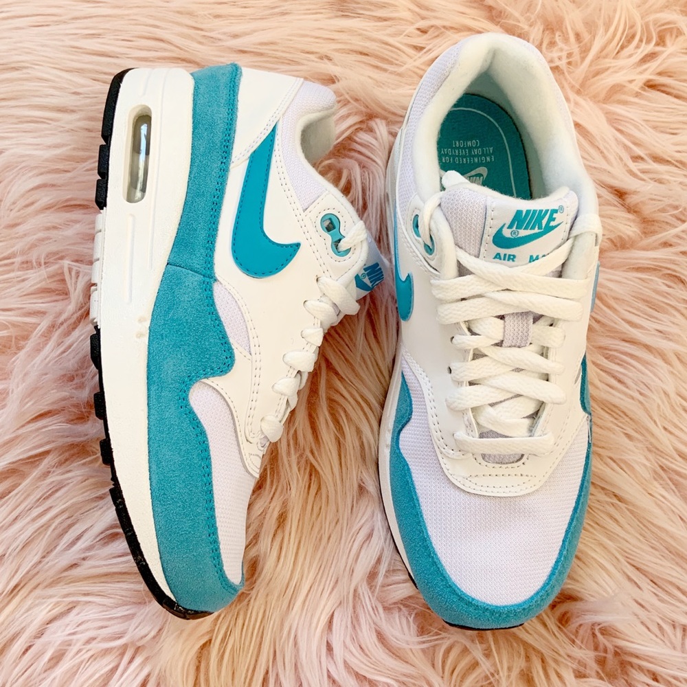 New Nike Women’s Air Max 1 Sneakers Teal